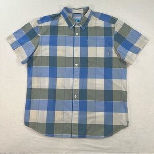 Columbia Men's Blue and White Short Sleeve Shirt size XL